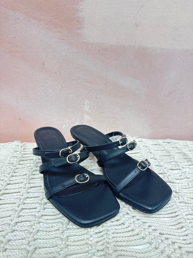 Alohas Black Strappy Sandal