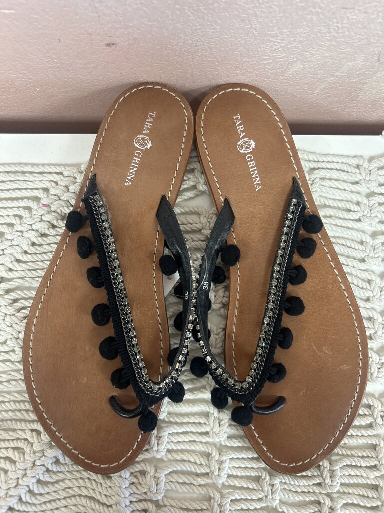 Tara Grinna Pom Pom Flip Flop