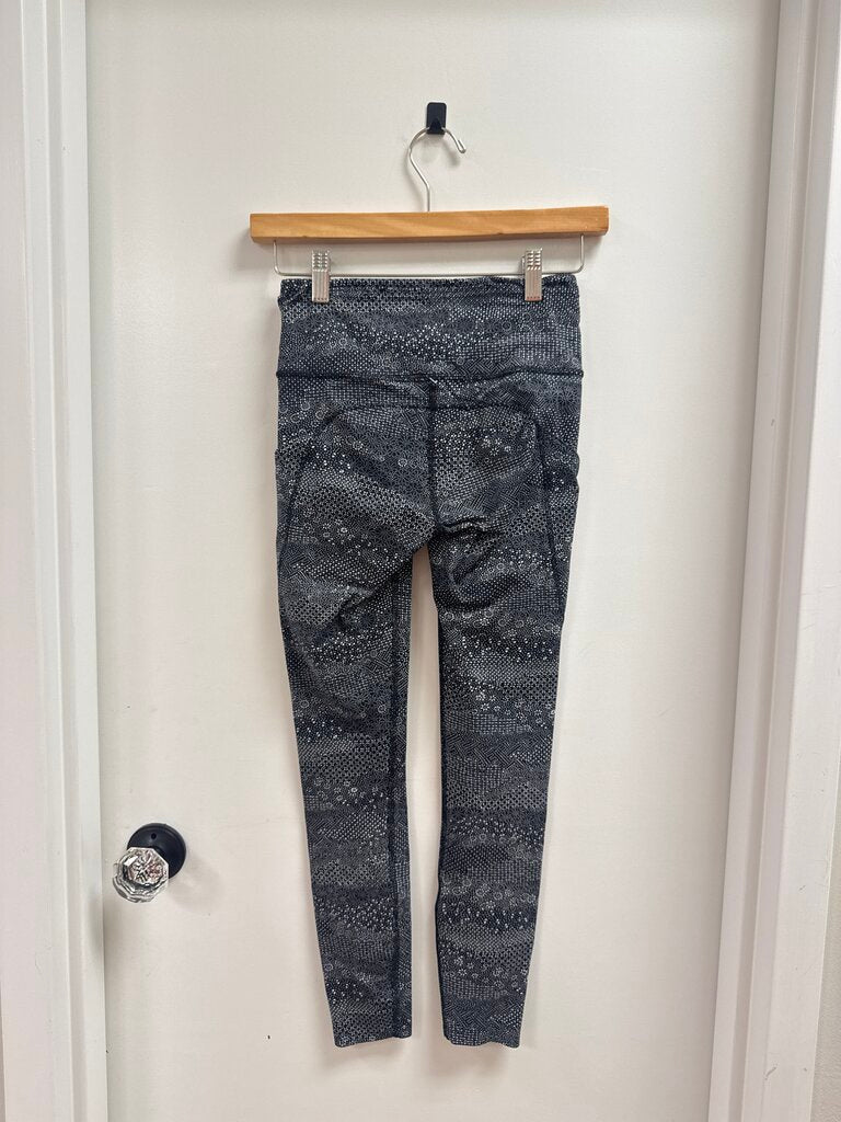 Lululemon Black and White Printed Legging