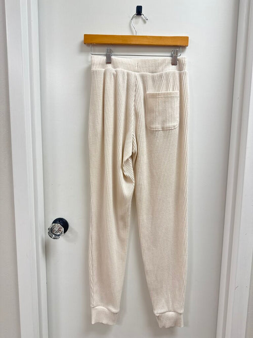 Alo Off White Ribbed Jogger