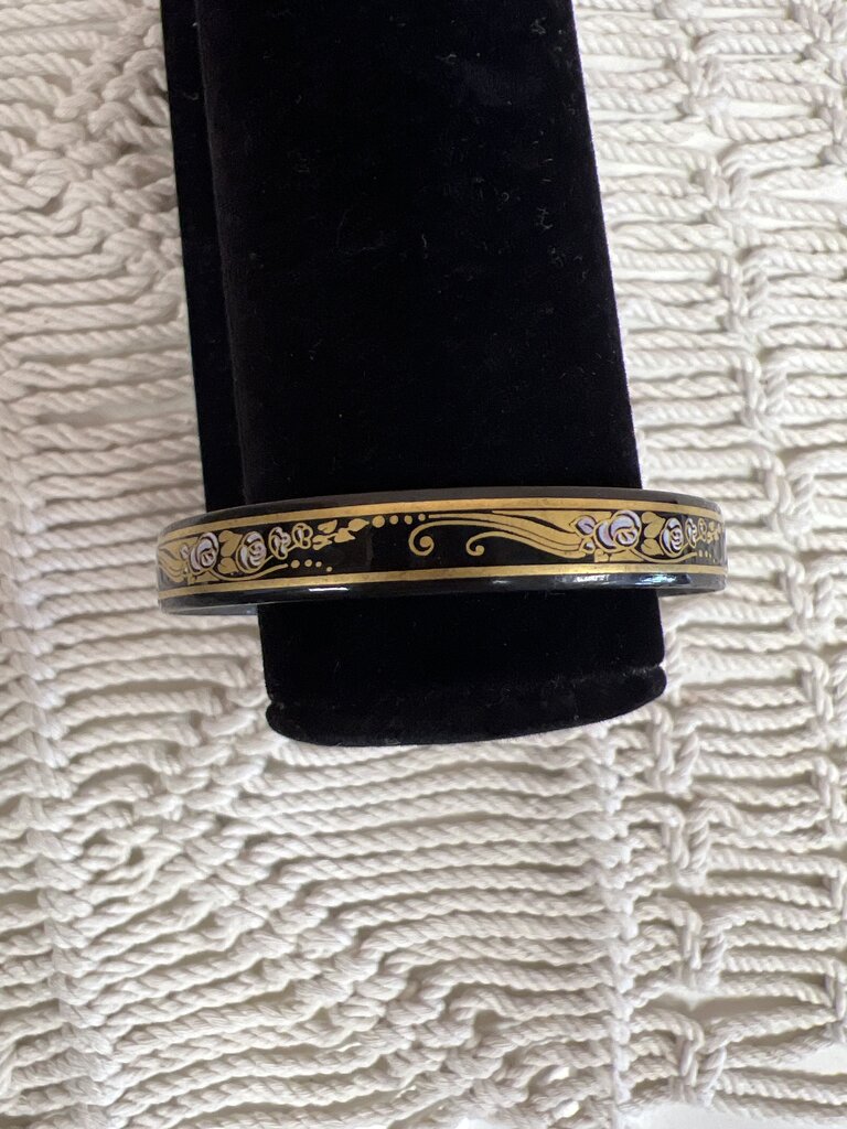 Michaela Frey Vintage Narrow Floral Bangle