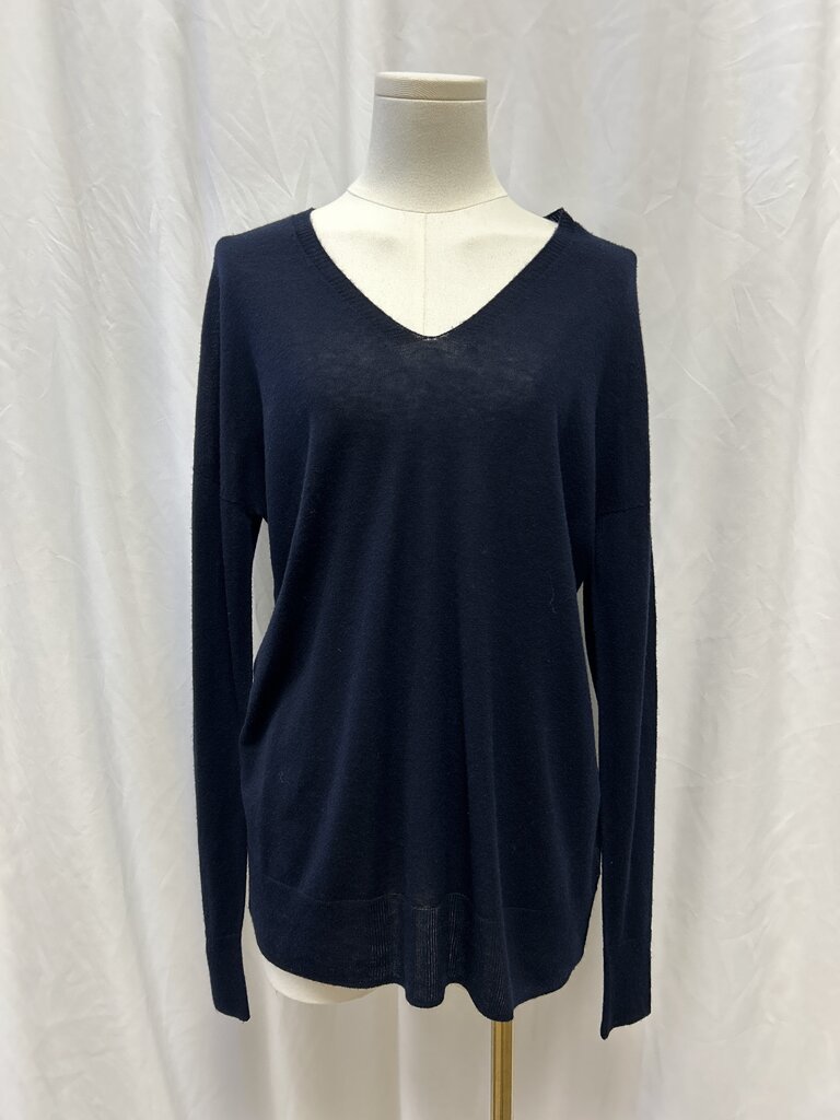 Vince Navy V-Neck Tissue Sweater NWT