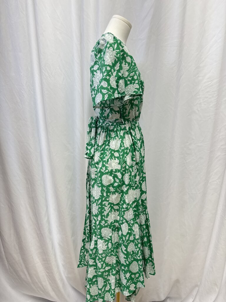 Mille Resort & Travel Green Floral Belted Dress