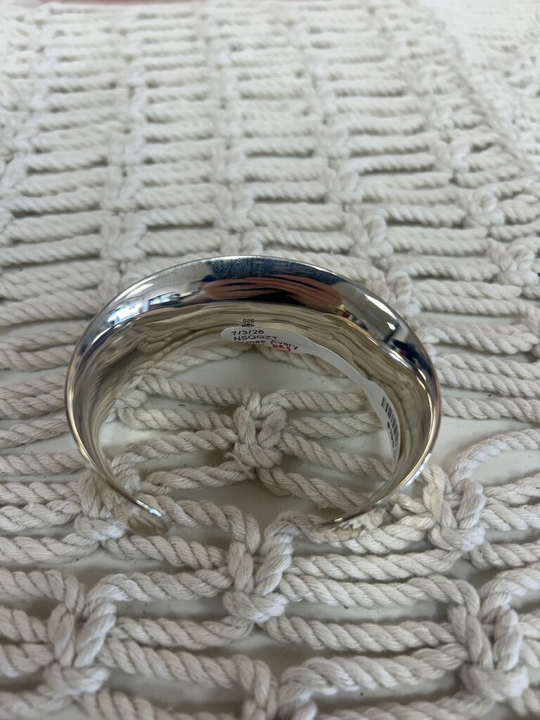 James Avery Hammered Sterling Silver Bangle W/ Box and Dustbag