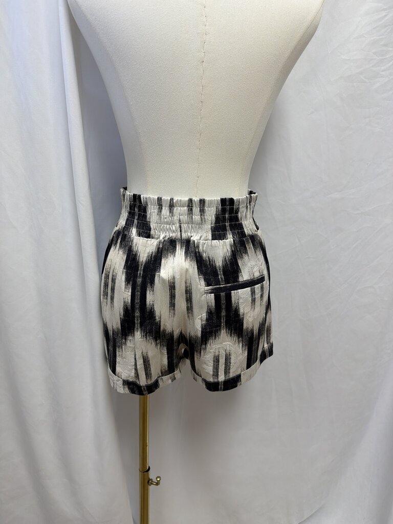 alice + olivia Black and White Ikat Shorts