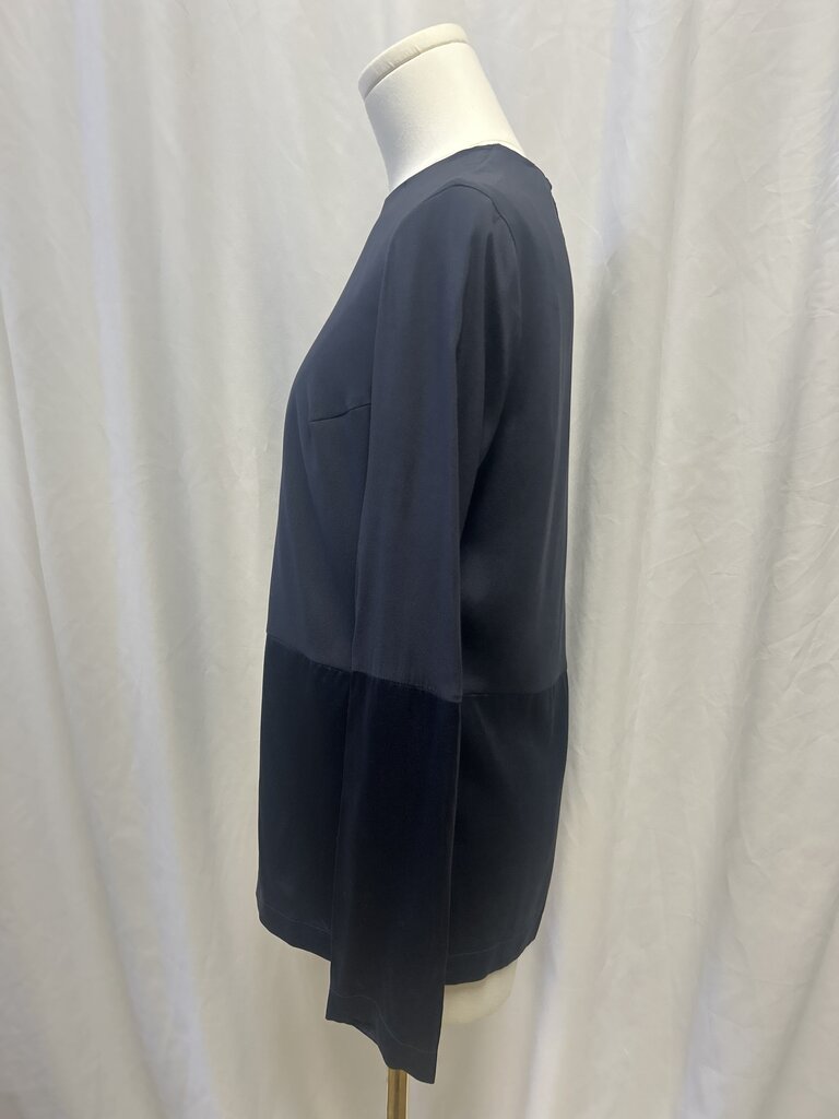 Brunelloo Cucinelli Navy Long Sleeve Silk Crew Top