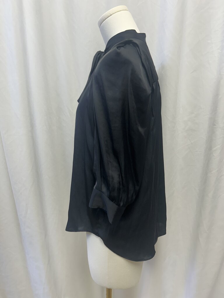 Black Three-Quarter Sleeve Tie Button Up