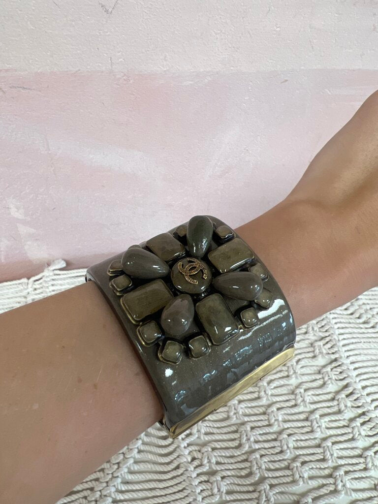 Chanel CC Floral Bead Cuff w/ Mismatch Box