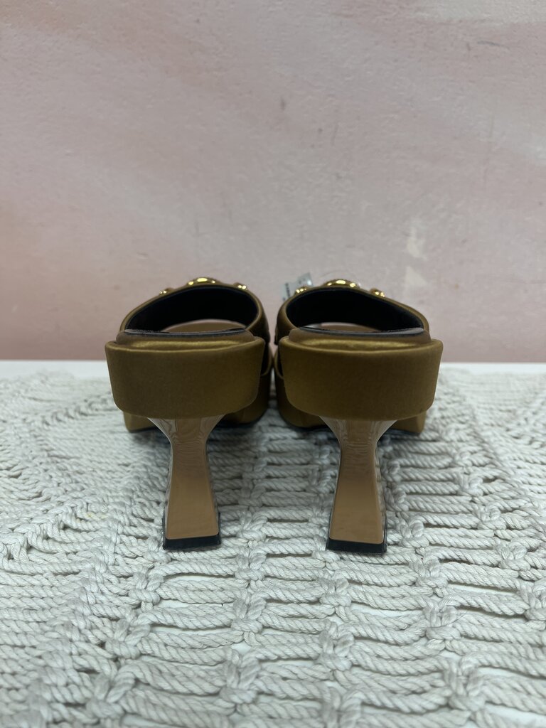 Versace Medusa Head Pump