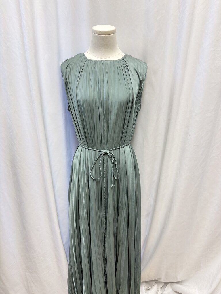 Ulla Johnson Pleated Scoop Neck Midi Dress w/ Belt