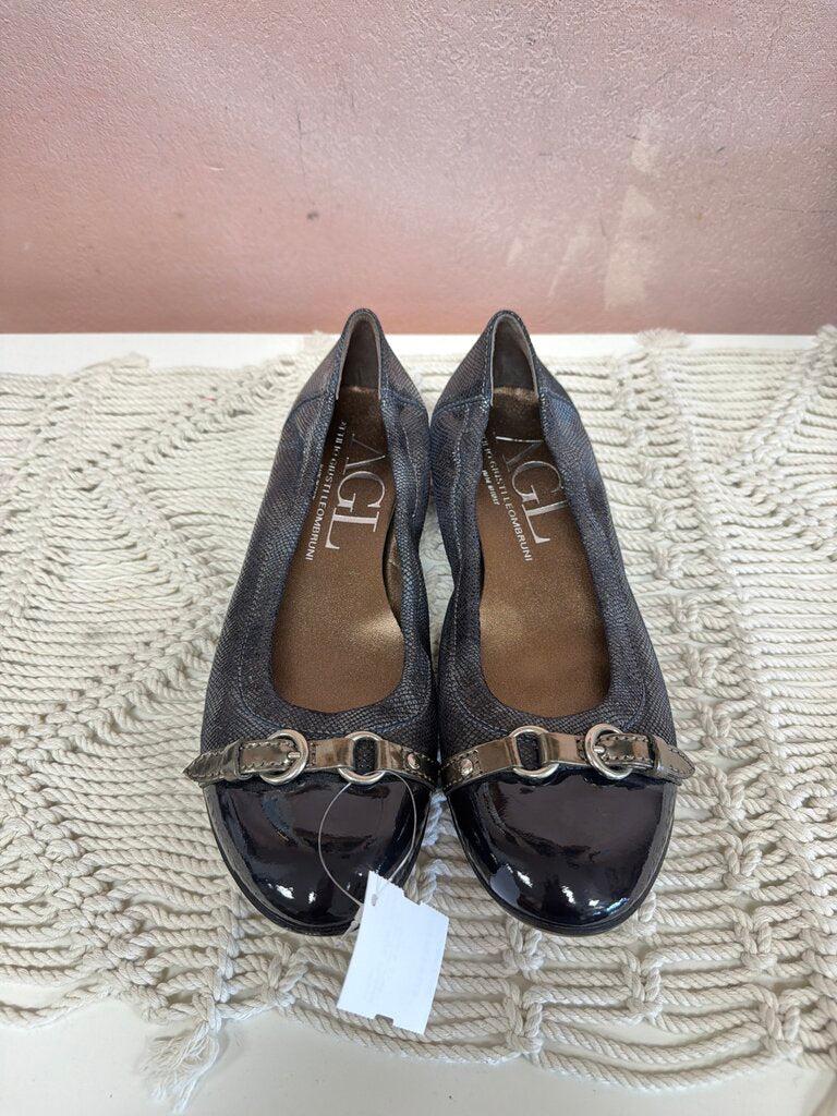 AGL Patent Cap Toe Flat