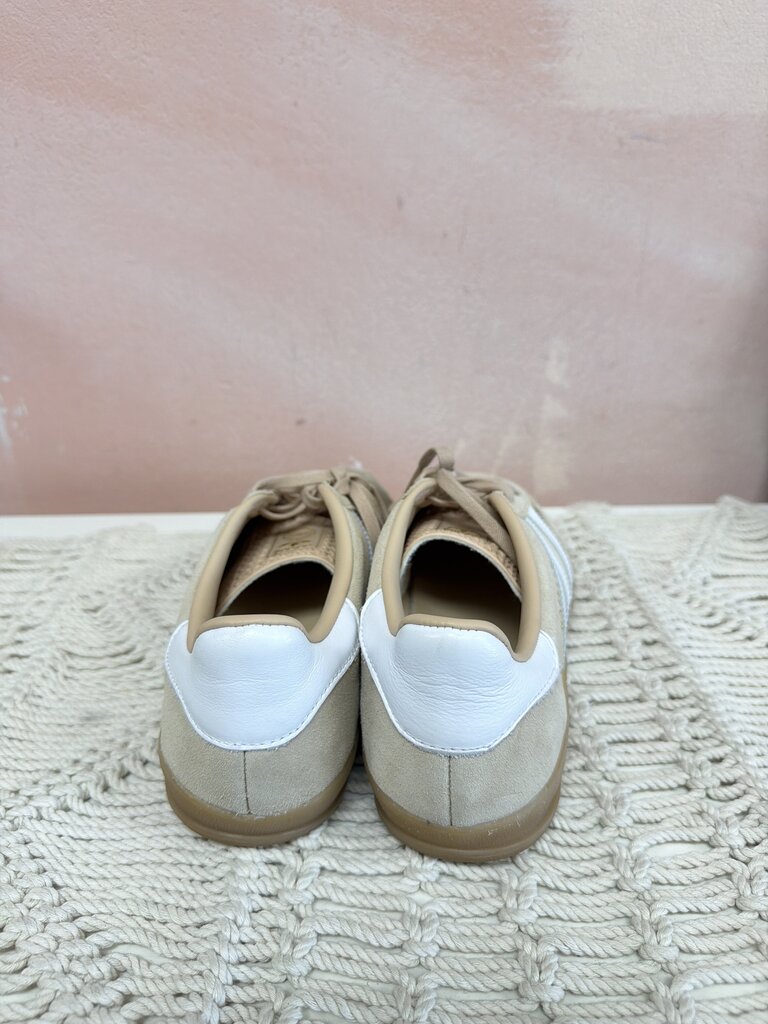 Adidas Gazelle Sneakers