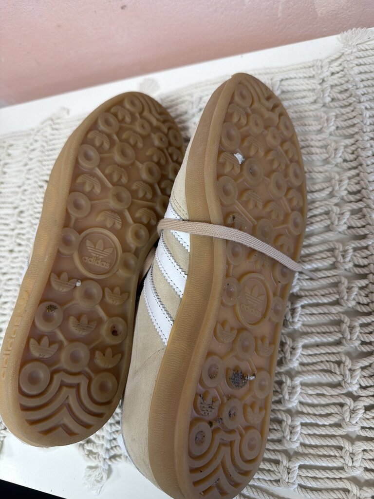 Adidas Gazelle Sneakers
