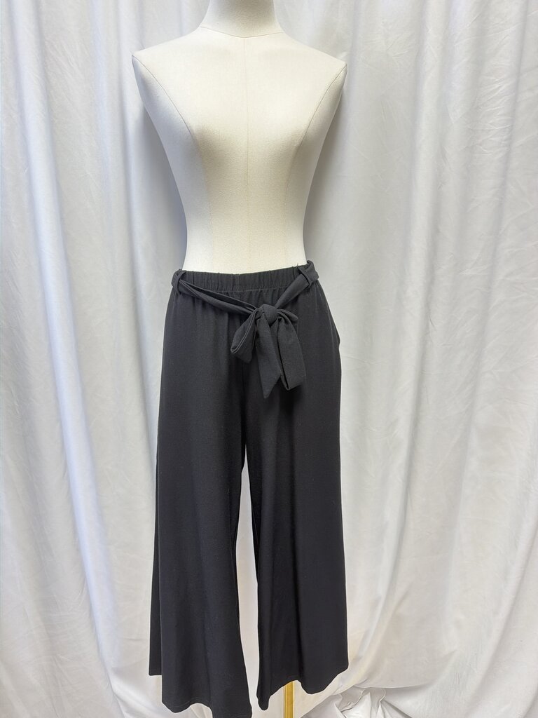 Eileen Fisher Cropped Pull On Pant w/ Belt