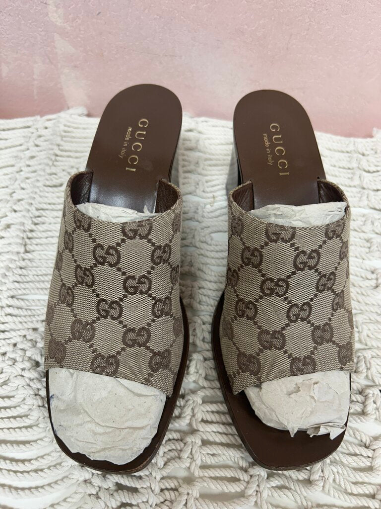 Gucci Canvas Logo Mule w/ Box