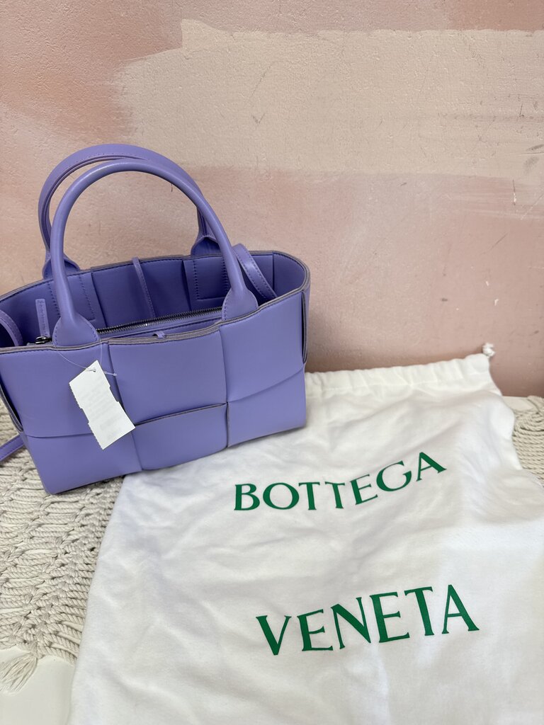 Bottega Intrecciato Arco Crossbody w/ Dustbag and Inner Pochette