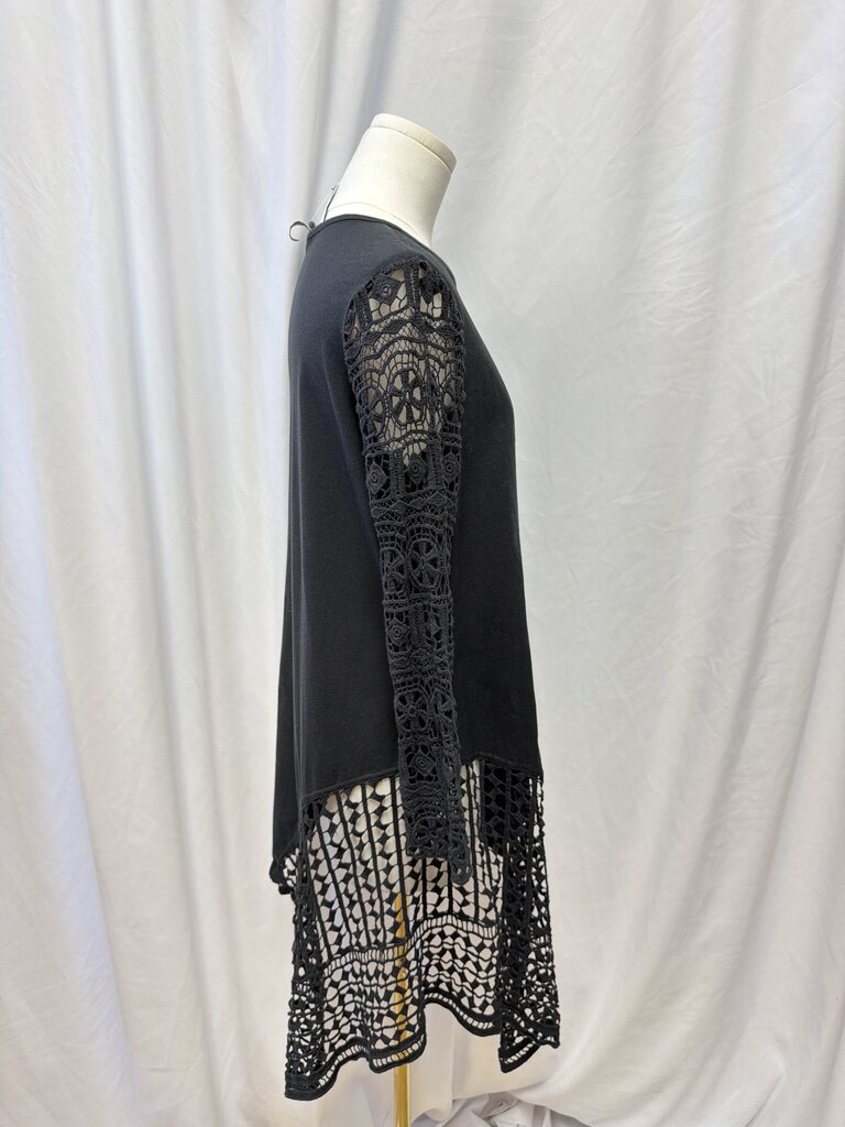 XCVI Linen and Lace Tunic