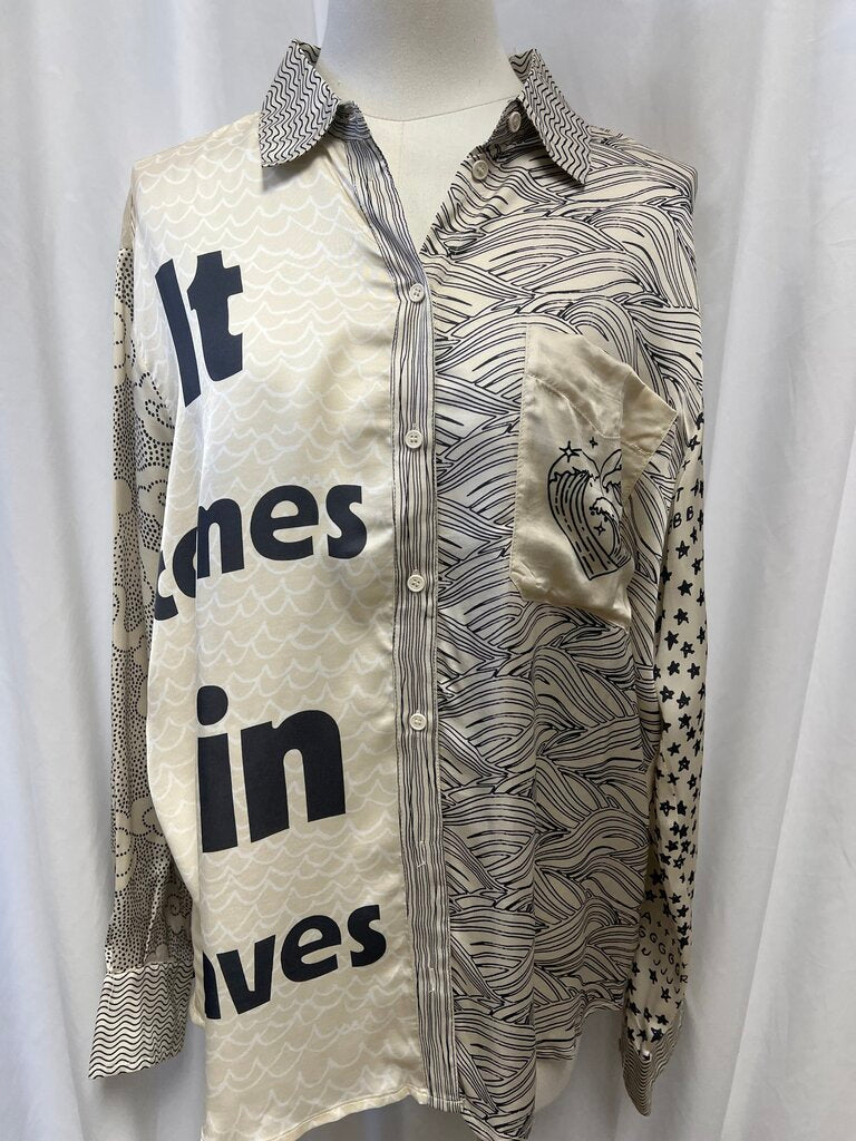 Me 369 Graphic Button Up