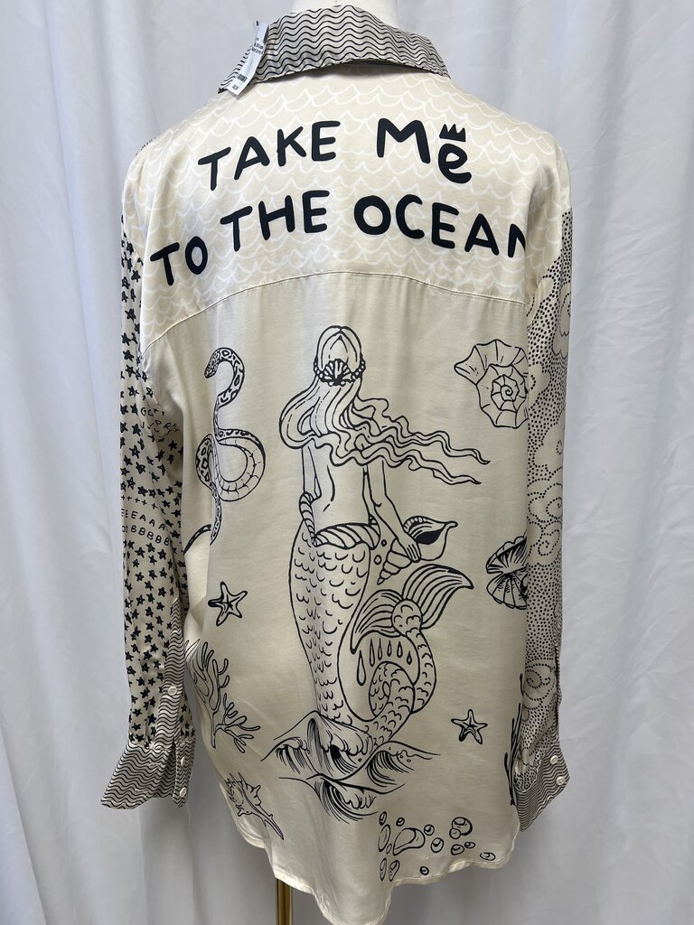 Me 369 Graphic Button Up