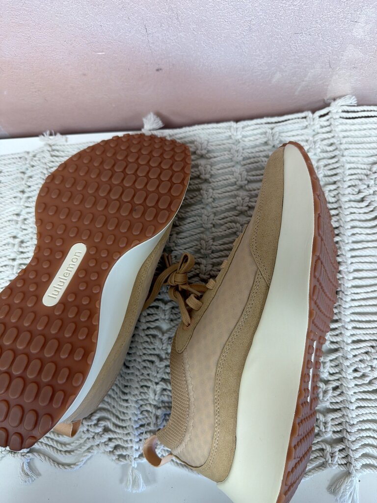 Lululemon Athletic Sneaker w/ Dustbag