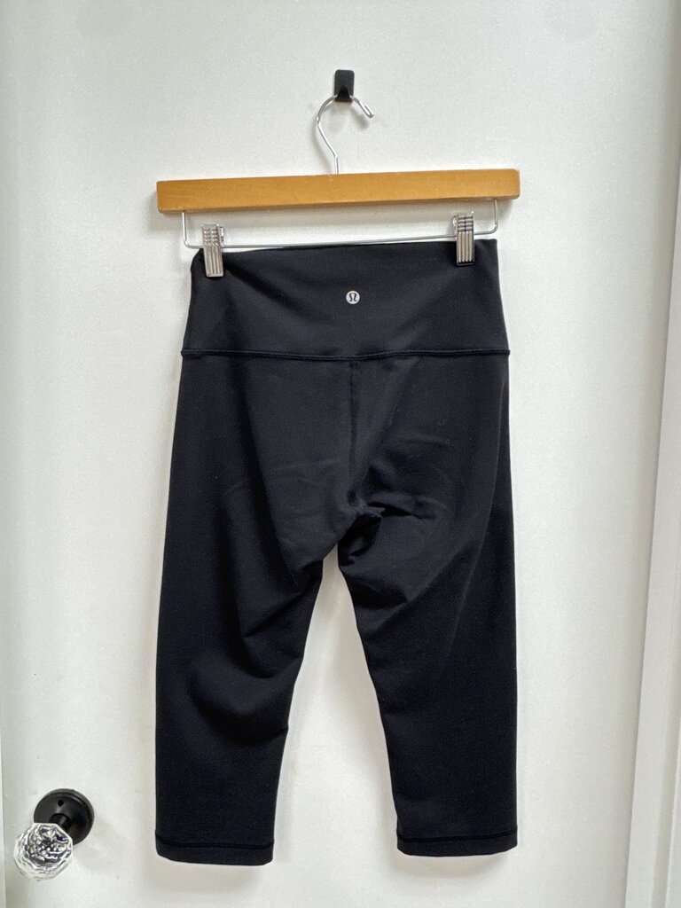 Lululemon Cropped Legging