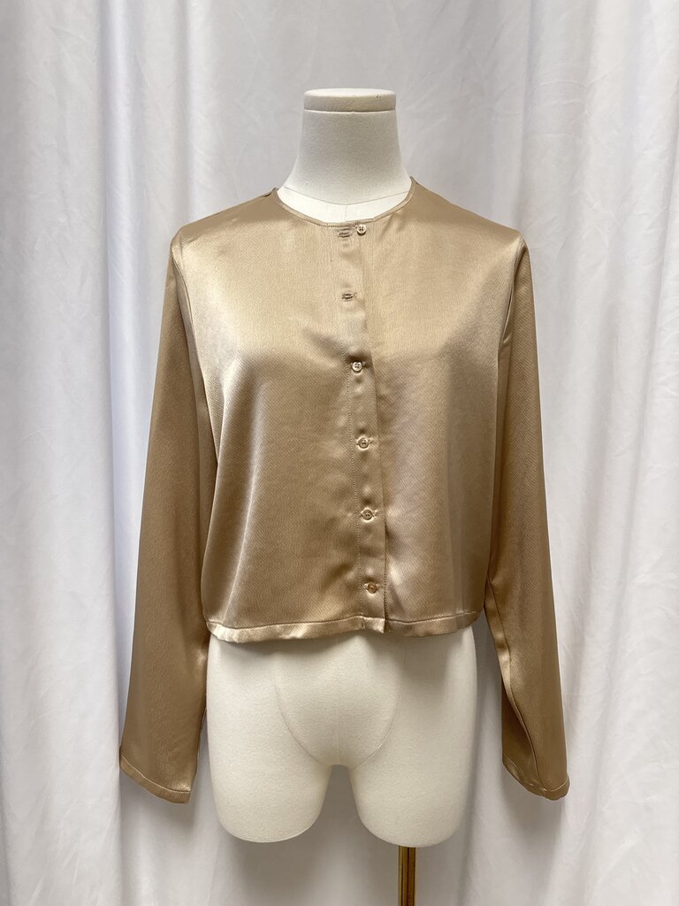 Leset Long Sleeve Cropped Button Up NWT