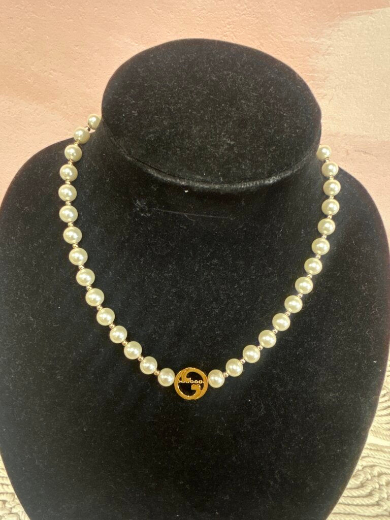 Chanel Crystal CC Alternating Bead and Pearl Short Necklace w/ Box and Dustbag