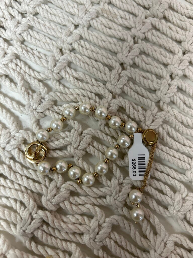 Gucci Interlocking Peal Bracelet w/ Dustbag and Box
