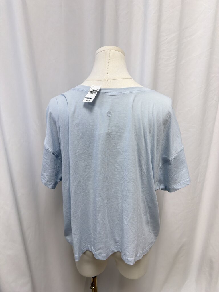 Lululemon Cropped Short Sleeve Tee