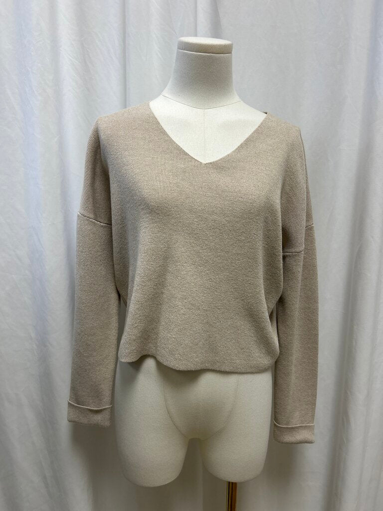Line + Dot Oatmeal V-Neck Top