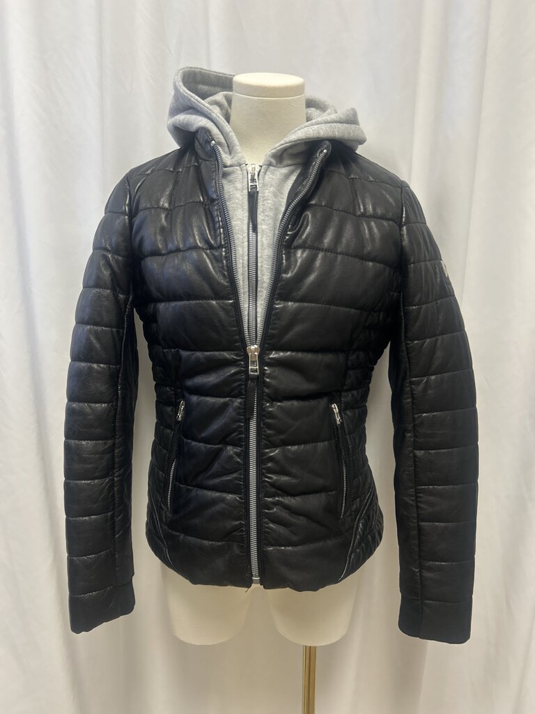 Mauritius Lamb Leather Detachable Hoodie Puffer Coat