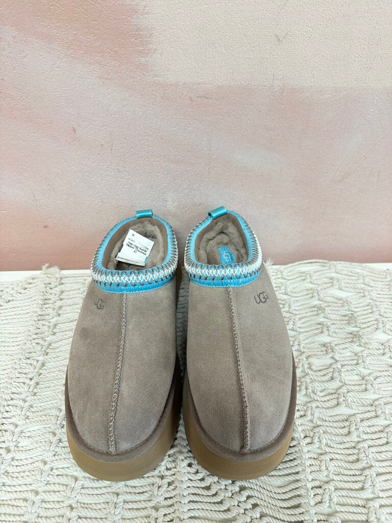 Ugg Suede Slipper