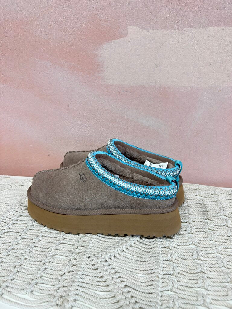 Ugg Suede Slipper