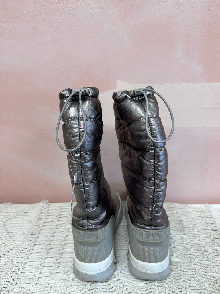Hunter Metallic Puffer Boot