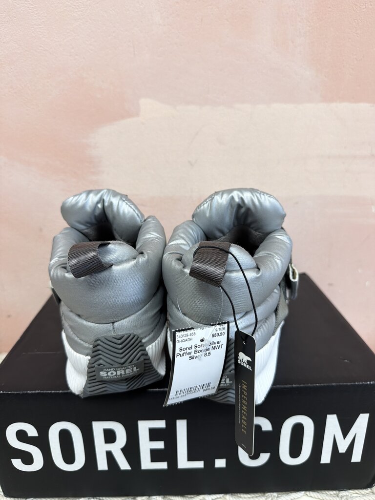 Sorel Silver Puffer Bootie NWT