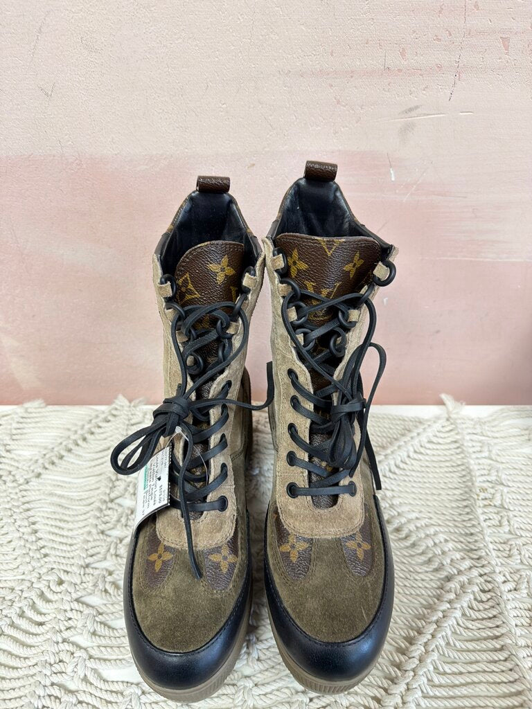 Louis Vuitton Taupe Laureate Platform Combat Boot w/Dustbag