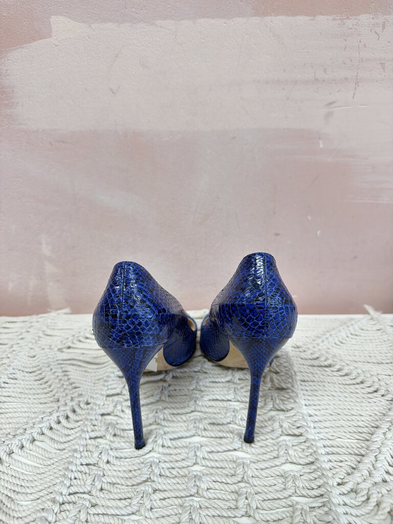 Manolo Blahnik Snakeskin Pointed Toe Pump