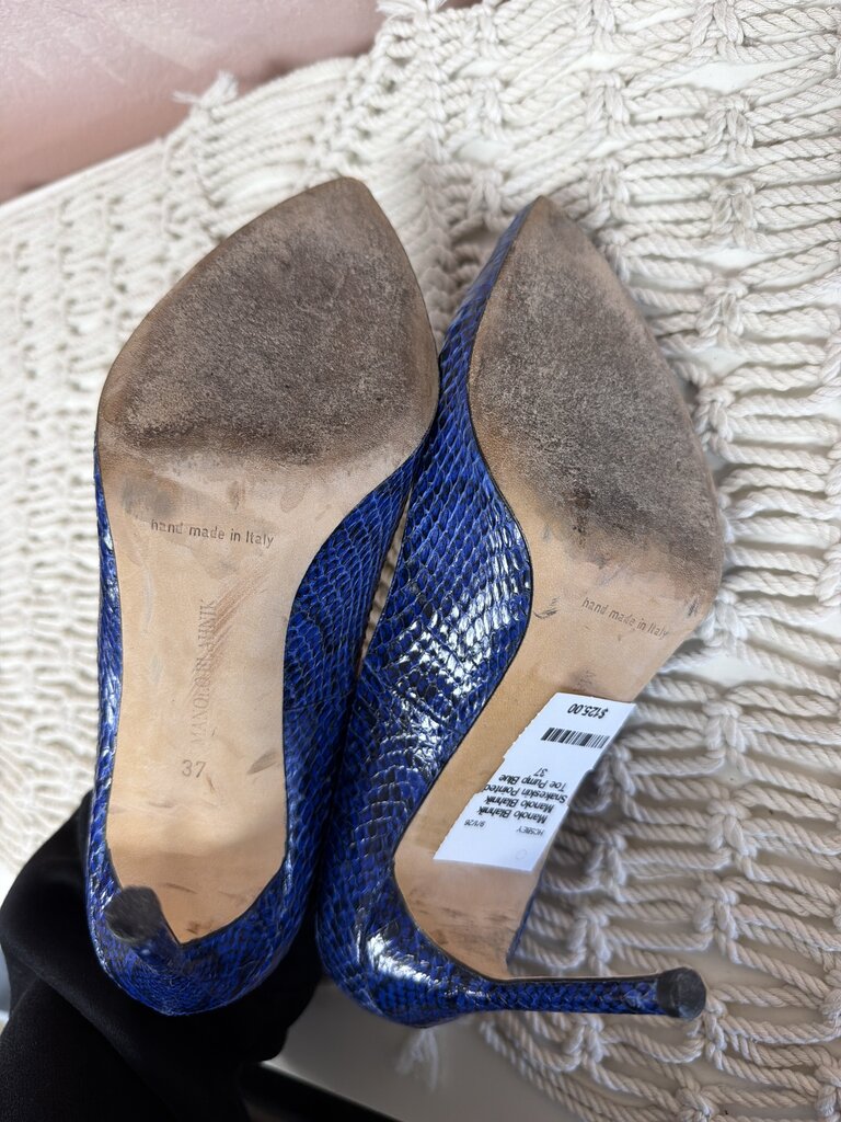 Manolo Blahnik Snakeskin Pointed Toe Pump