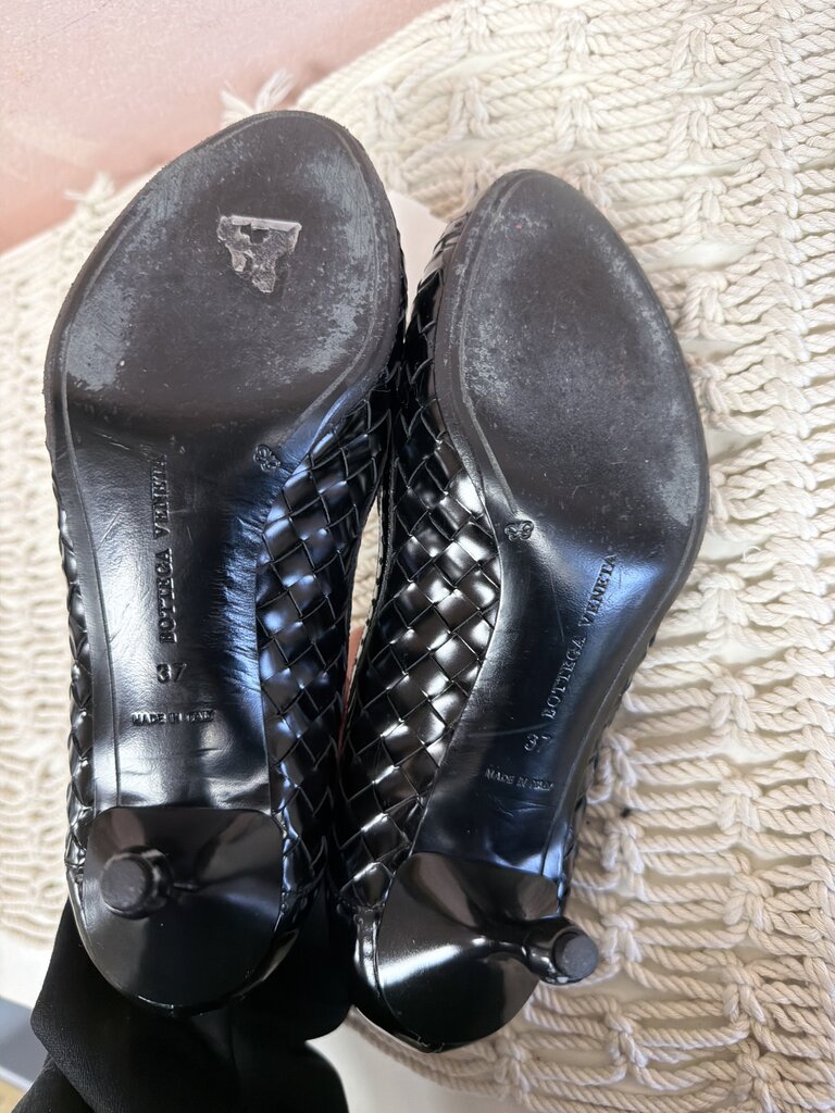 Bottega Vintage Woven Heel w/ Buckle