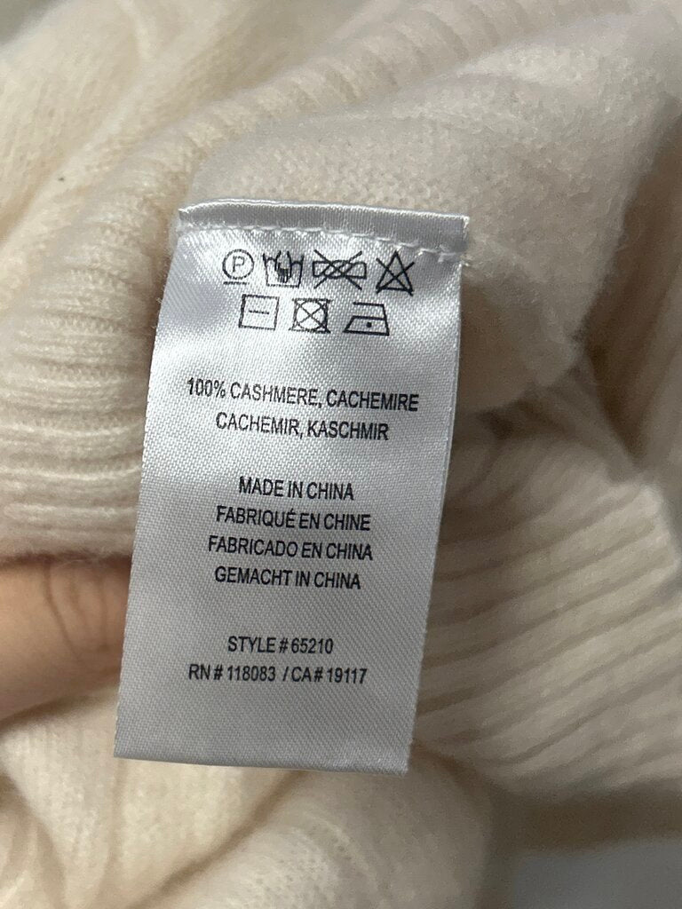 Minnie Rose Cable Knit Cashmere V-Neck Sweater