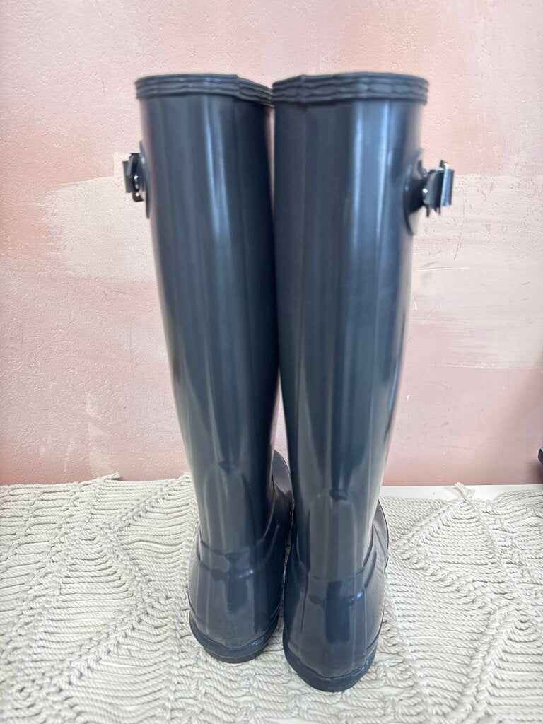 Hunter Rubber Rain Knee Boots