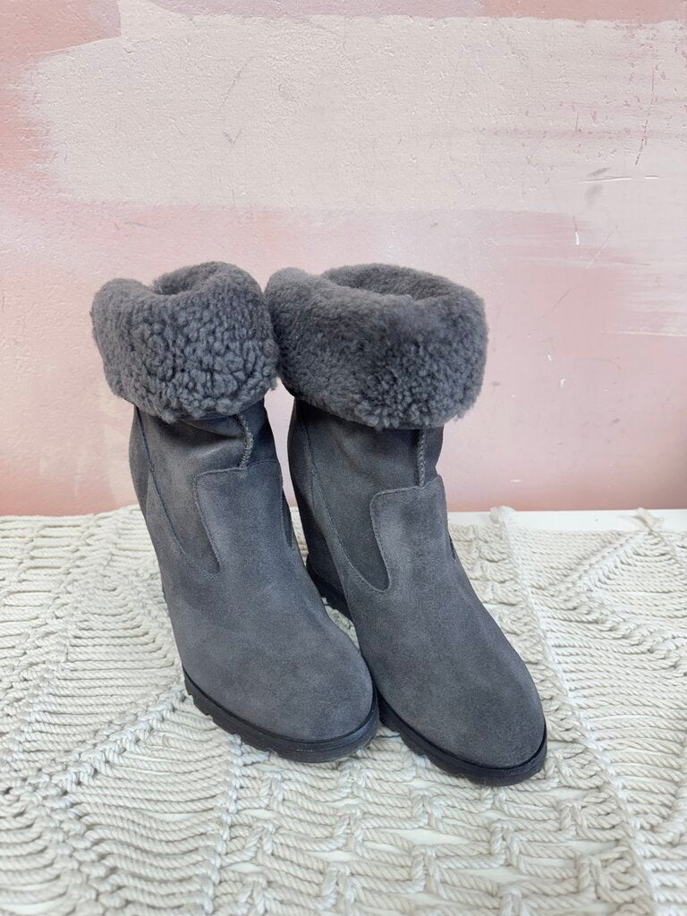 Ugg Wedge Boots w/Box