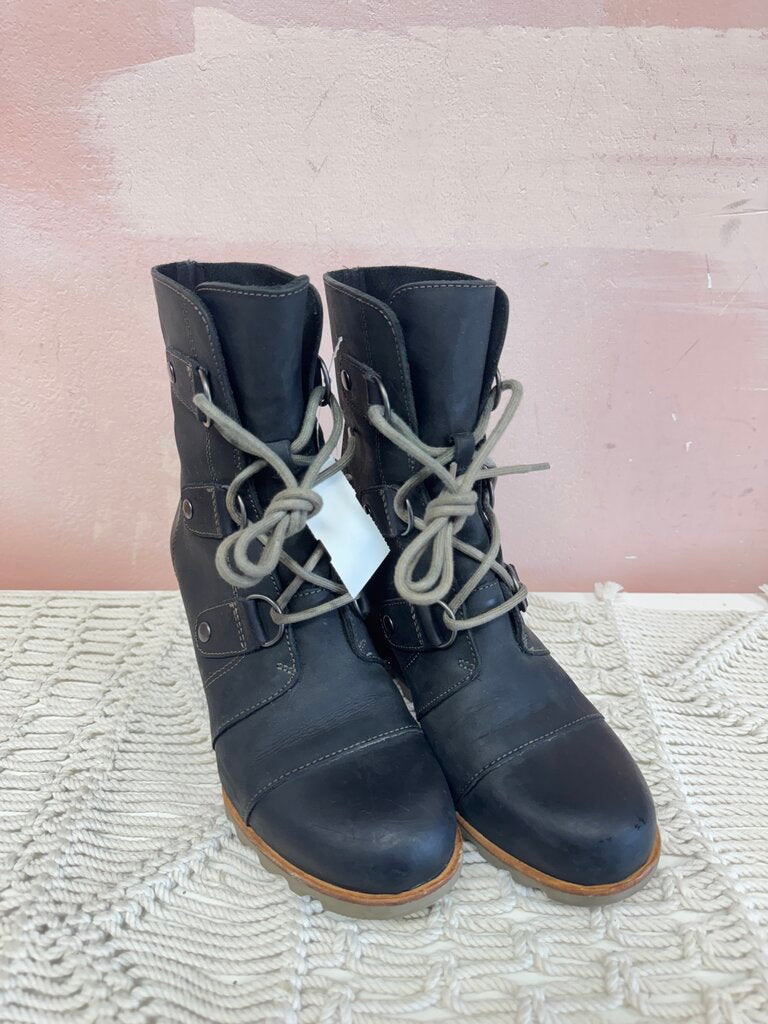 Sorel Wedge Leather Boots