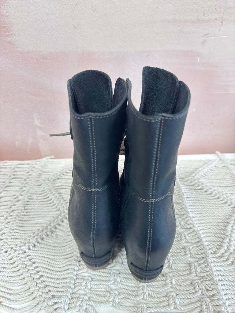 Sorel Wedge Leather Boots