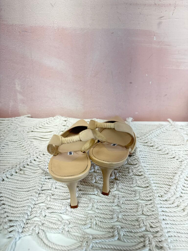 Manolo Blahnik Tan Pointed Toe Slingbacks