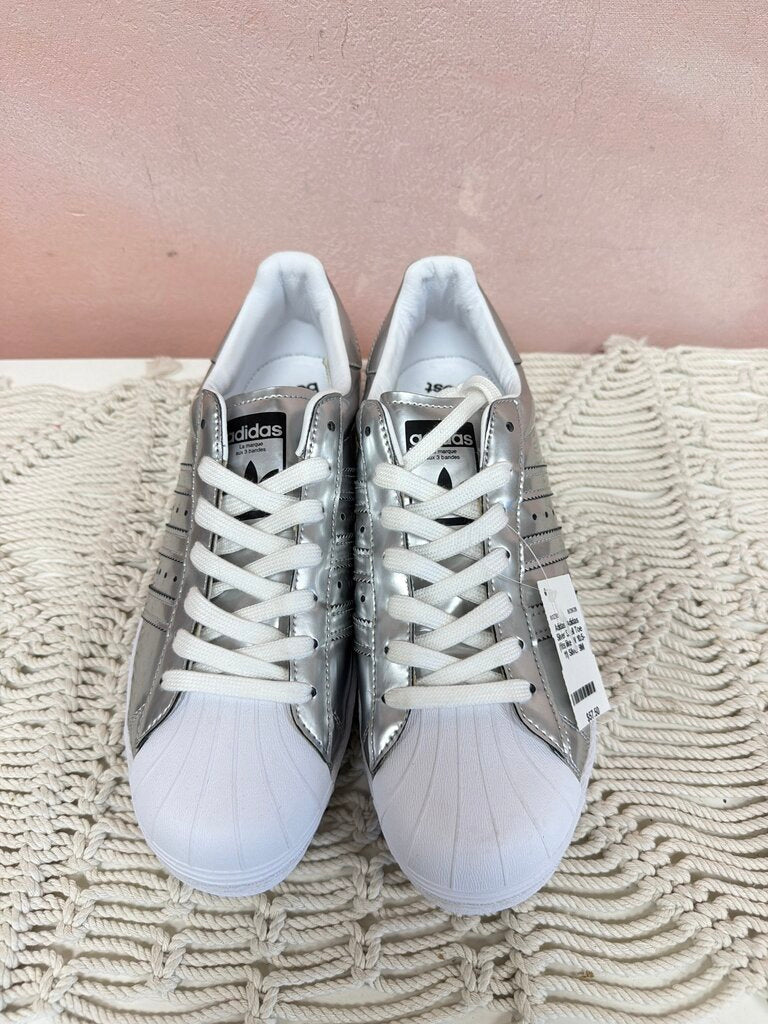 Adidas Silver Shell Toe (fits like W 10.5-11)