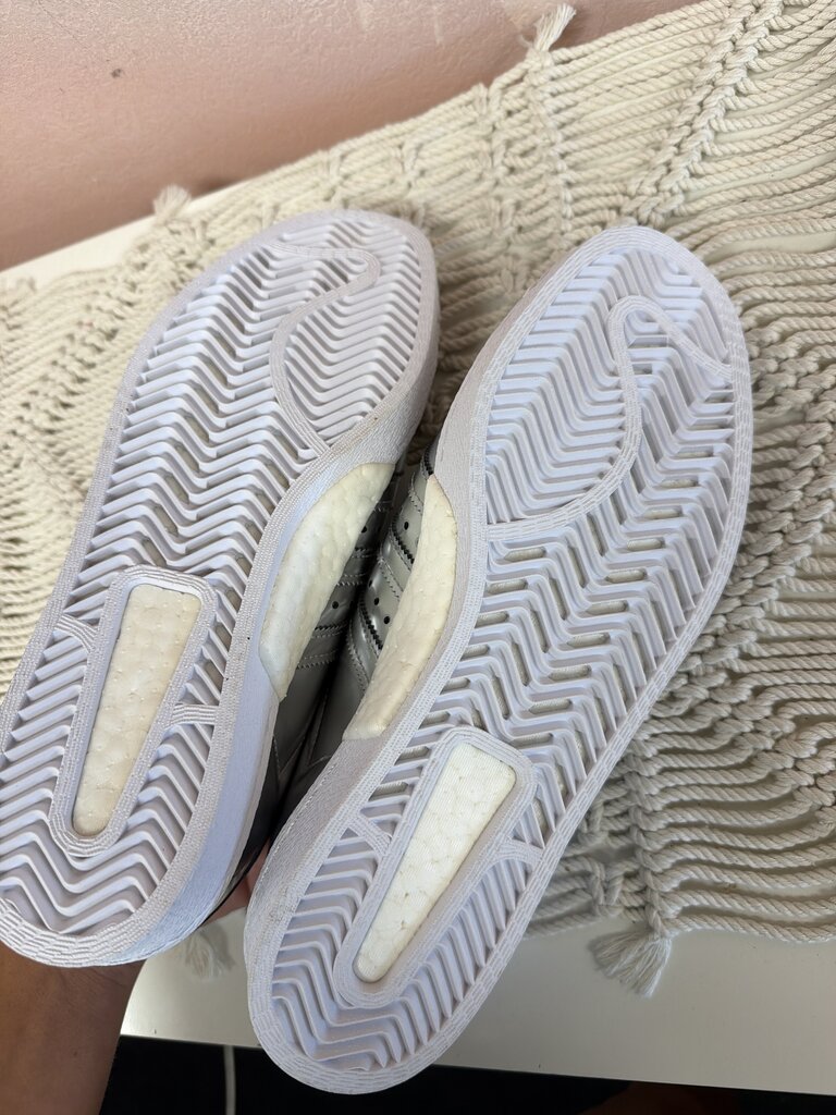 Adidas Silver Shell Toe (fits like W 10.5-11)