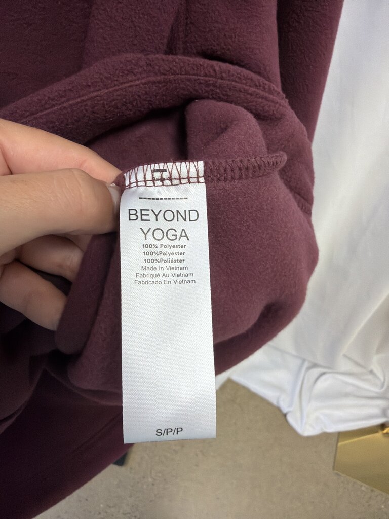 Beyond Yoga Maroon Fleece Explorer Jacket NWT