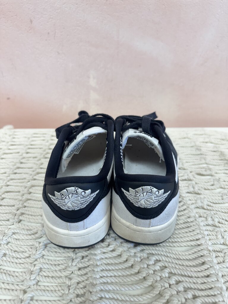 Nike Low Rise Air Jordan Canvas Sneaker