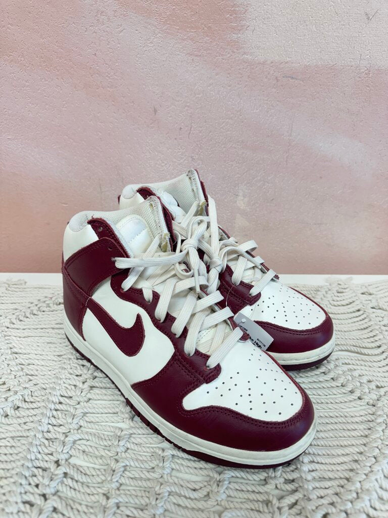 Nike High Rise Leather Sneaker